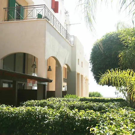 Sunrise Arches Apartments
